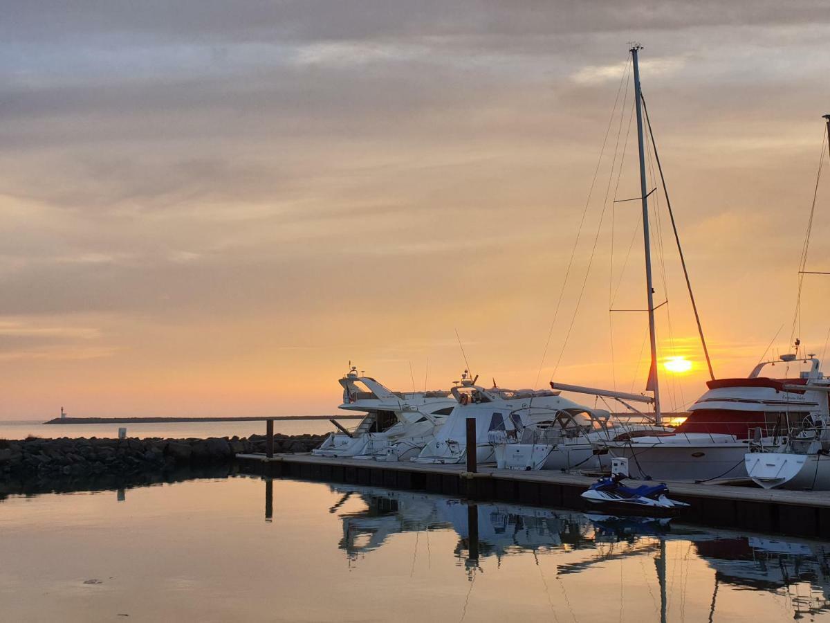 Residence De Standing La Pecherie Spacieux T3 Comme Un Cocon Familial Vue Mer Et Sur L'Avant Port Sur Le Bout Du Bout De Cap D'Agde Seule Cap En Occitanie 外观 照片